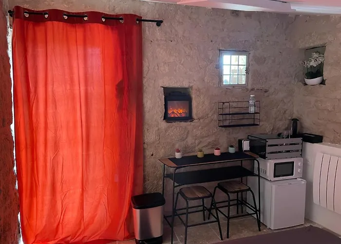 Le Perchoir Nocturne Bed and breakfast Payre-sur-Vendee